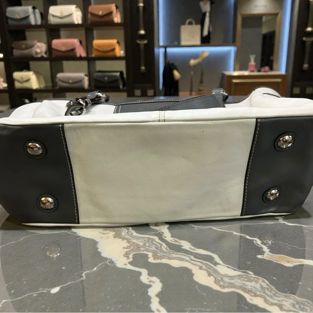 Original COACH Ivory & Gray Classic Shoulder Bag – F13759 - Picture 16 of 16